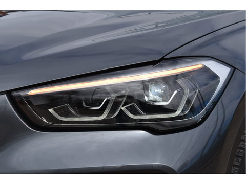 BMW X1 sDrive20i VDL Nedcar Edition 192 PK | NL-Auto | HUD | Pano.dak | DAB | Afn.trekhaak | Camera | Vol | Unieke km.stand