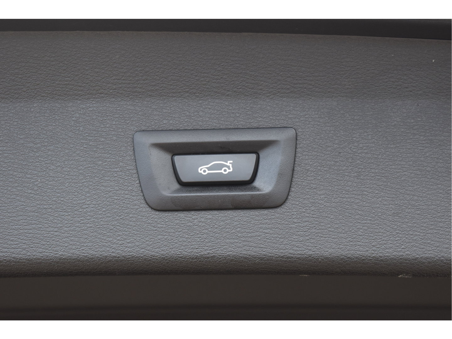 BMW X1 sDrive20i VDL Nedcar Edition 192 PK | NL-Auto | HUD | Pano.dak | DAB | Afn.trekhaak | Camera | Vol | Unieke km.stand