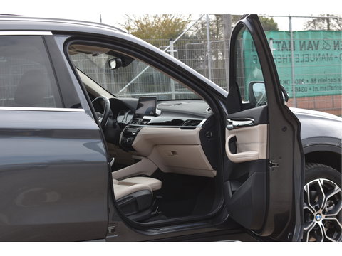 BMW X1 sDrive20i VDL Nedcar Edition 192 PK | NL-Auto | HUD | Pano.dak | DAB | Afn.trekhaak | Camera | Vol | Unieke km.stand