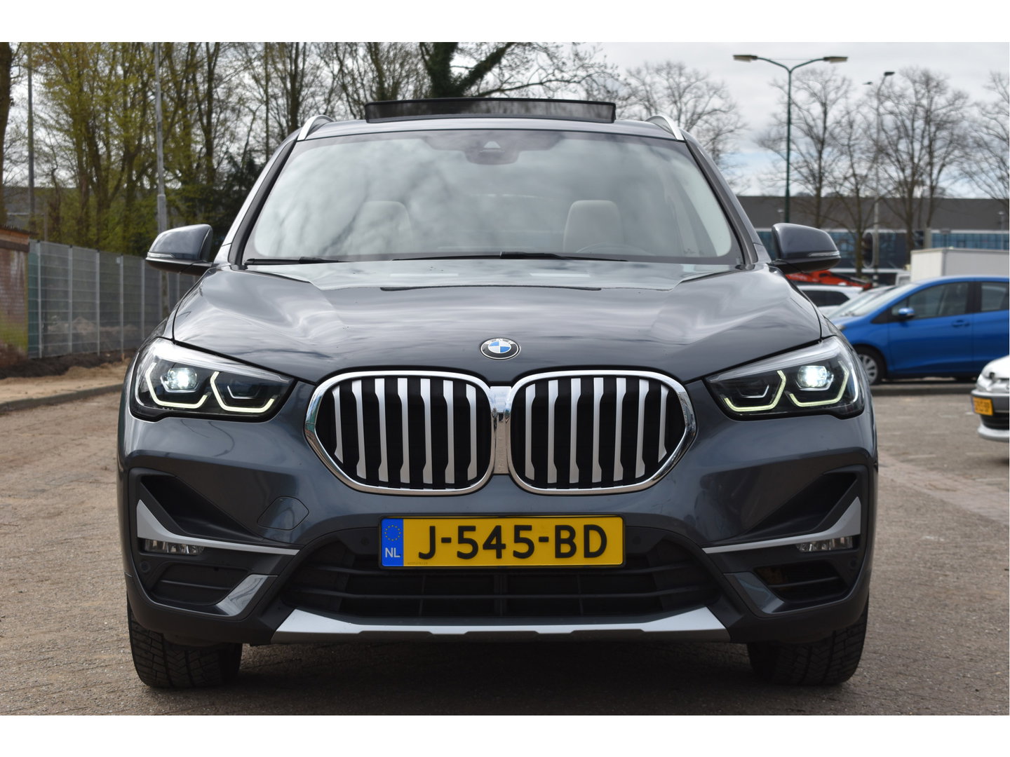 BMW X1 sDrive20i VDL Nedcar Edition 192 PK | NL-Auto | HUD | Pano.dak | DAB | Afn.trekhaak | Camera | Vol | Unieke km.stand