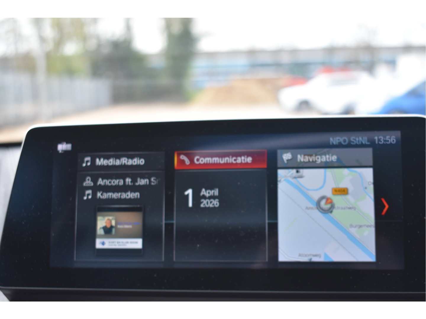 BMW X1 sDrive20i VDL Nedcar Edition 192 PK | NL-Auto | HUD | Pano.dak | DAB | Afn.trekhaak | Camera | Vol | Unieke km.stand