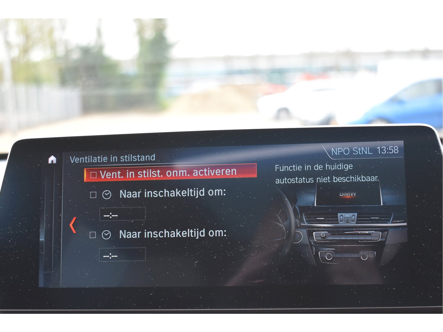 BMW X1 sDrive20i VDL Nedcar Edition 192 PK | NL-Auto | HUD | Pano.dak | DAB | Afn.trekhaak | Camera | Vol | Unieke km.stand