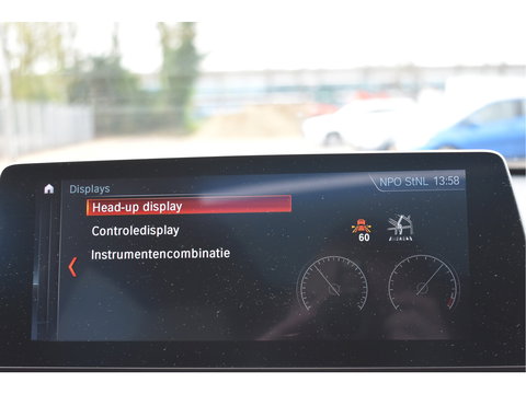 BMW X1 sDrive20i VDL Nedcar Edition 192 PK | NL-Auto | HUD | Pano.dak | DAB | Afn.trekhaak | Camera | Vol | Unieke km.stand