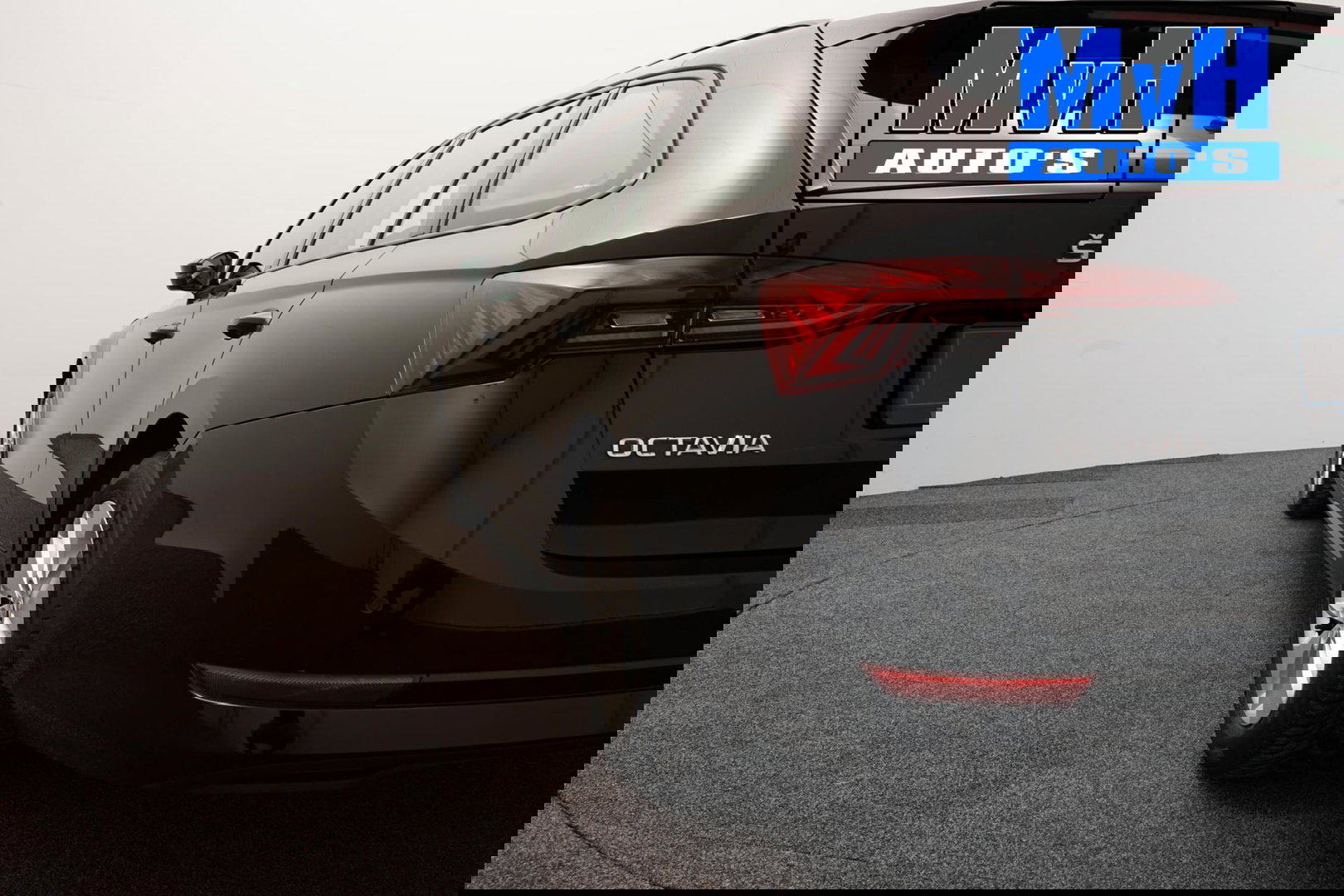 Škoda Octavia Combi 1.0 TSI Business Edition|VIRTUAL|LED|NAP