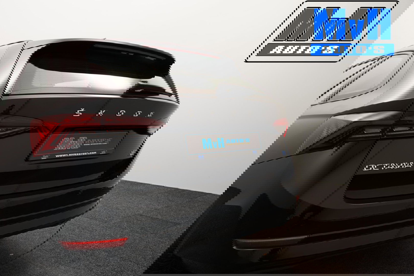 Škoda Octavia Combi 1.0 TSI Business Edition|VIRTUAL|LED|NAP