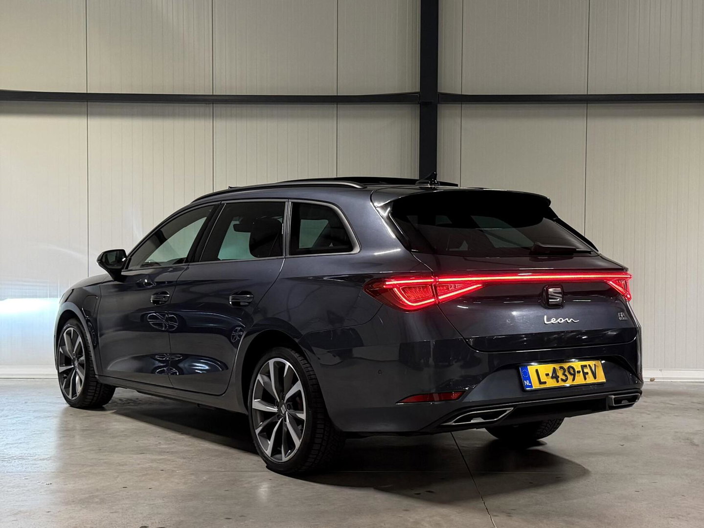 SEAT Leon Sportstourer Seat Leon 1.4 TSI eHybrid PHEV FR Pano Stoelverwarming Sfeer