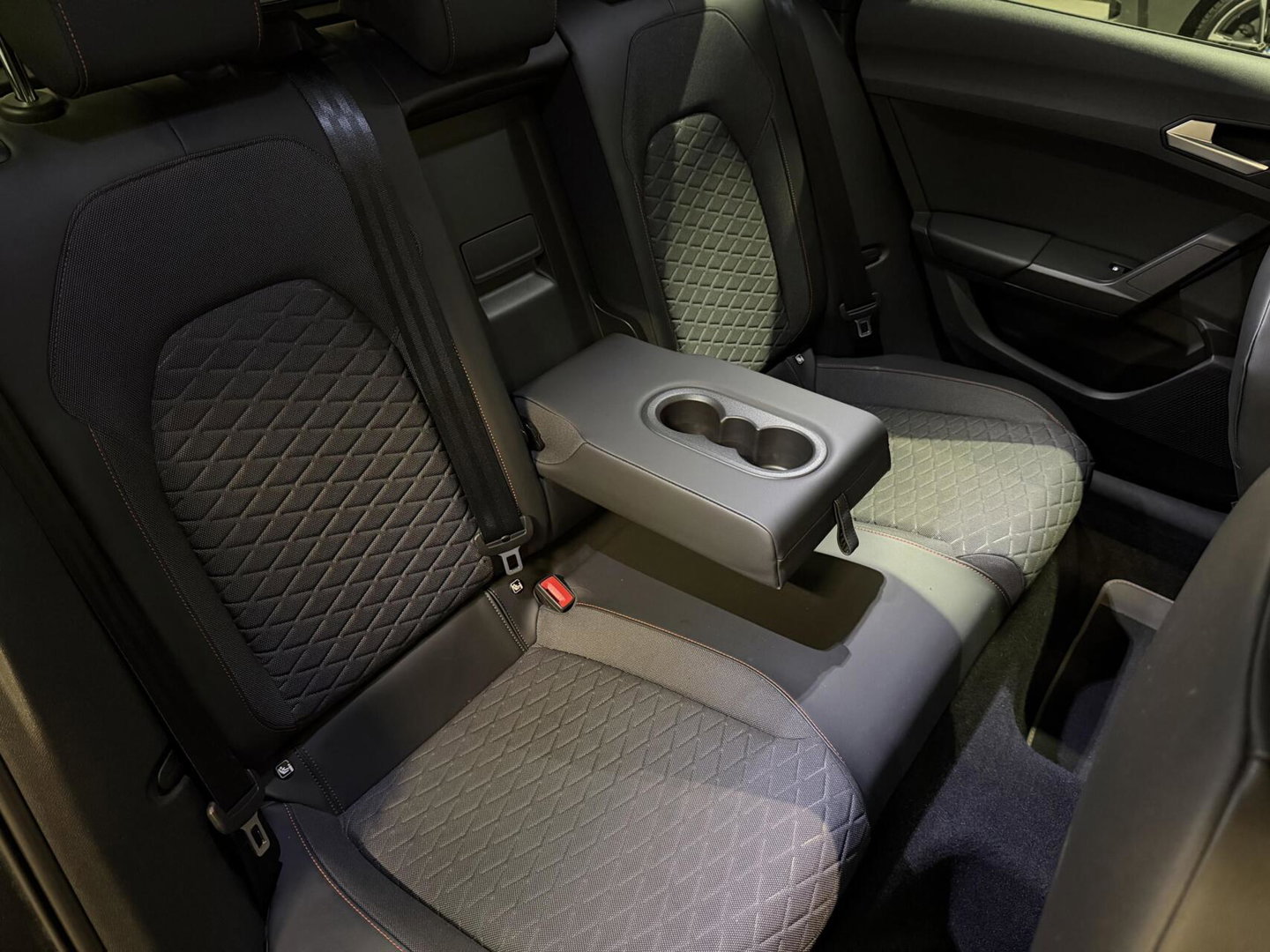 SEAT Leon Sportstourer Seat Leon 1.4 TSI eHybrid PHEV FR Pano Stoelverwarming Sfeer