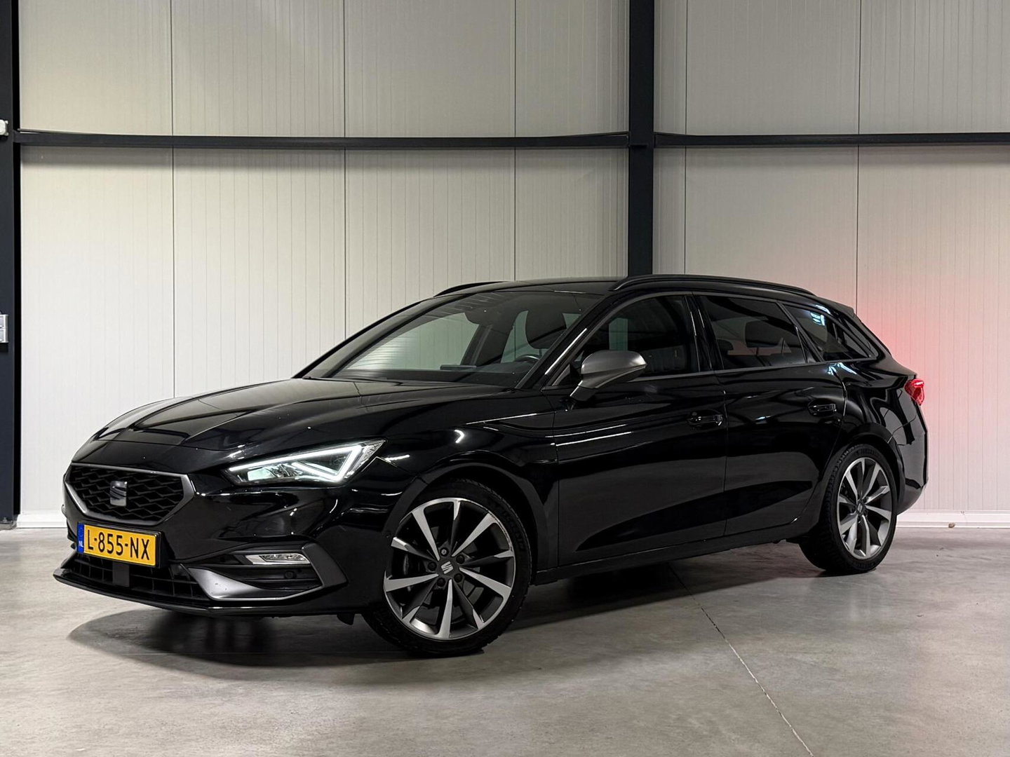 SEAT Leon Sportstourer Seat Leon 1.5 eTSI FR 150PK Virtual Sfeer Trekhaak Carplay