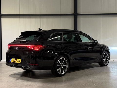 SEAT Leon Sportstourer Seat Leon 1.5 eTSI FR 150PK Virtual Sfeer Trekhaak Carplay