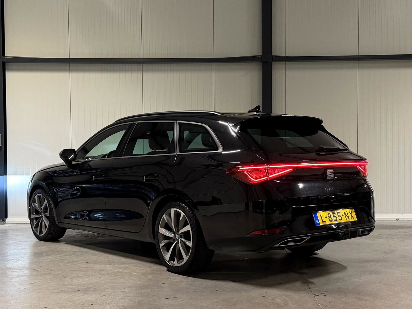 SEAT Leon Sportstourer Seat Leon 1.5 eTSI FR 150PK Virtual Sfeer Trekhaak Carplay