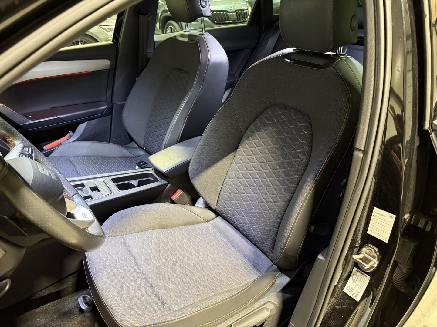 SEAT Leon Sportstourer Seat Leon 1.5 eTSI FR 150PK Virtual Sfeer Trekhaak Carplay