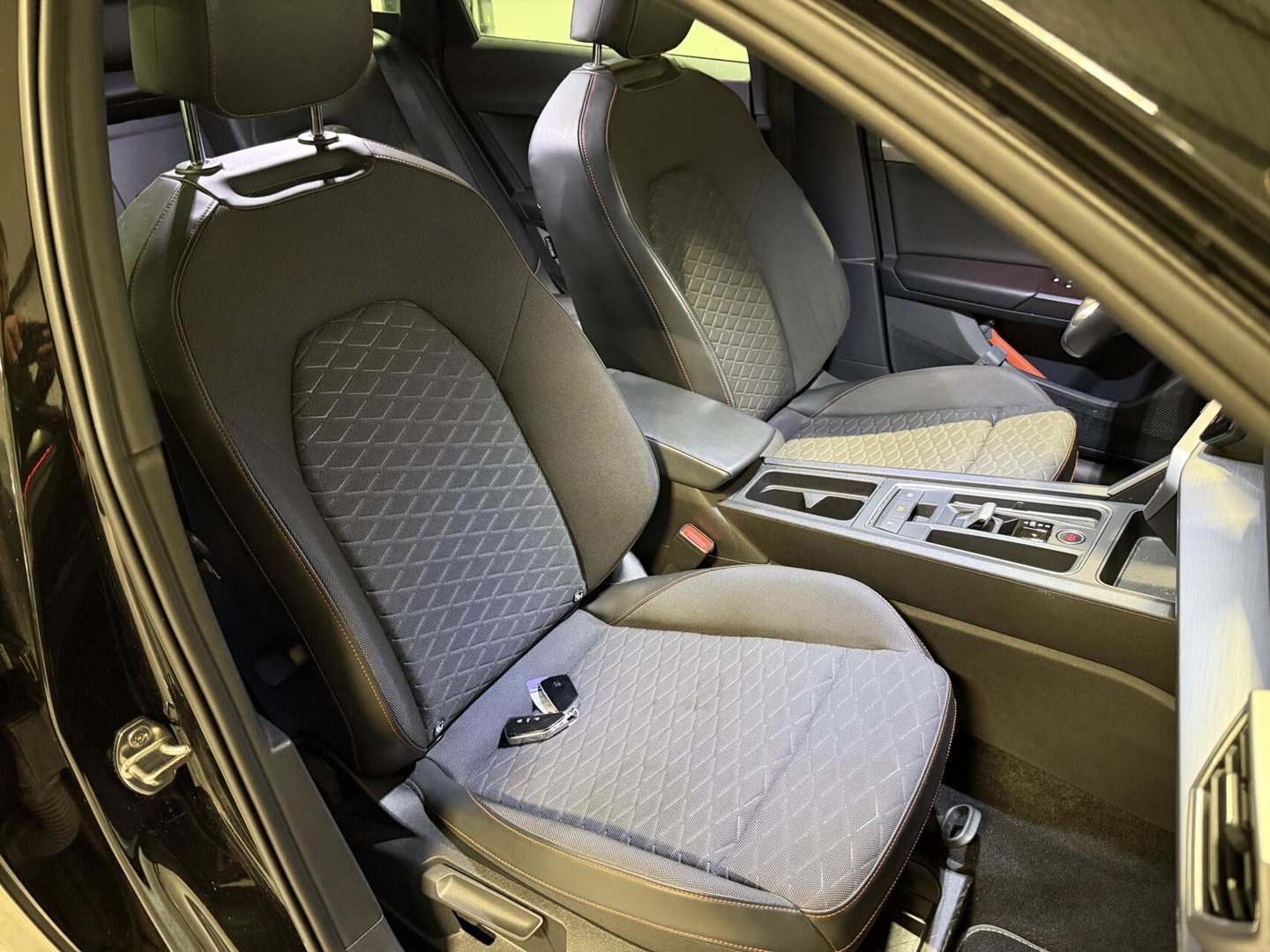 SEAT Leon Sportstourer Seat Leon 1.5 eTSI FR 150PK Virtual Sfeer Trekhaak Carplay