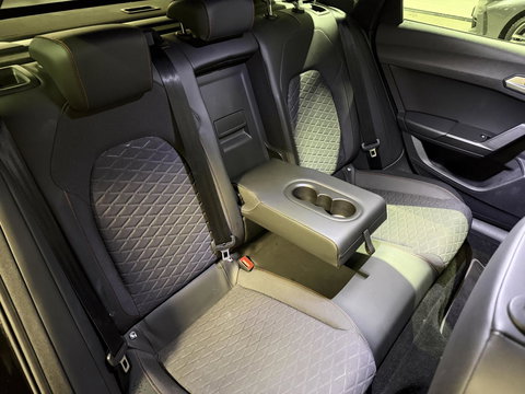 SEAT Leon Sportstourer Seat Leon 1.5 eTSI FR 150PK Virtual Sfeer Trekhaak Carplay