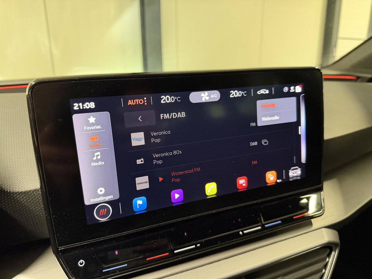 SEAT Leon Sportstourer Seat Leon 1.5 eTSI FR 150PK Virtual Sfeer Trekhaak Carplay