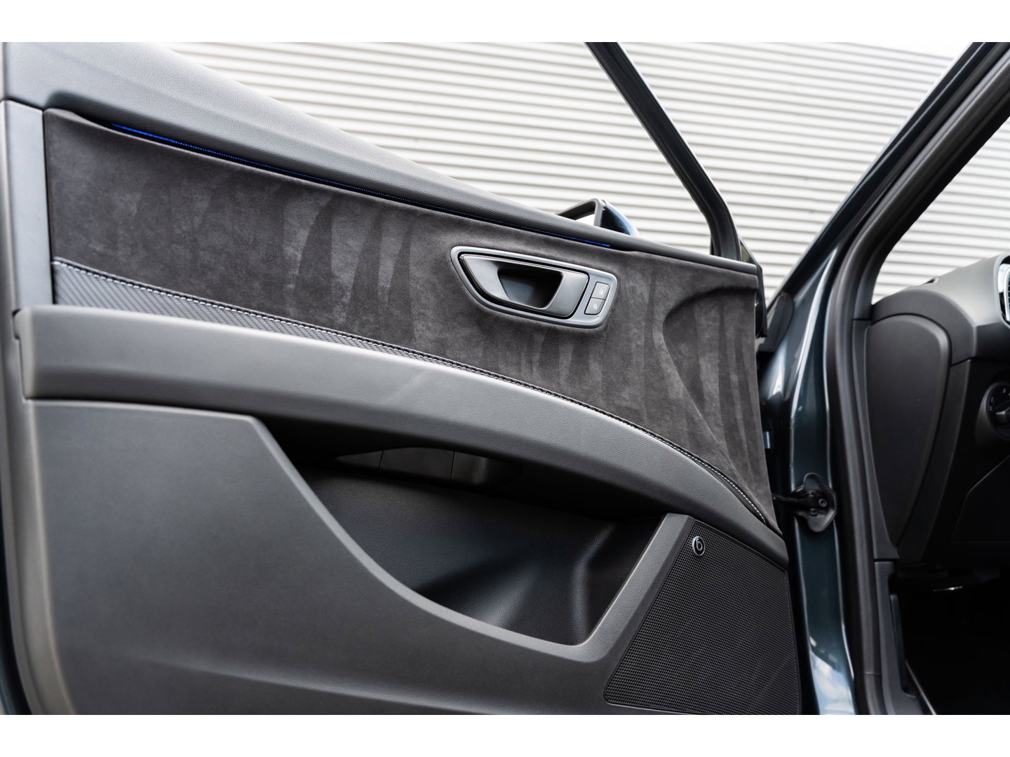 SEAT Leon ST 2.0 TSI CUPRA 300 4DRIVE PANO BEATS CAMERA DAB+