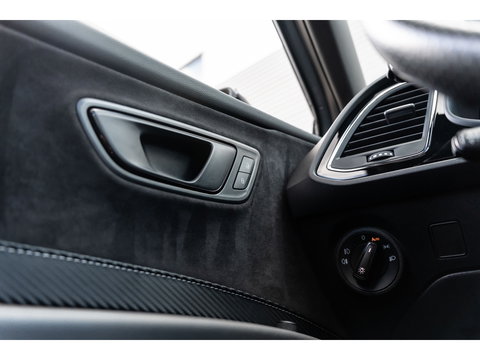 SEAT Leon ST 2.0 TSI CUPRA 300 4DRIVE PANO BEATS CAMERA DAB+