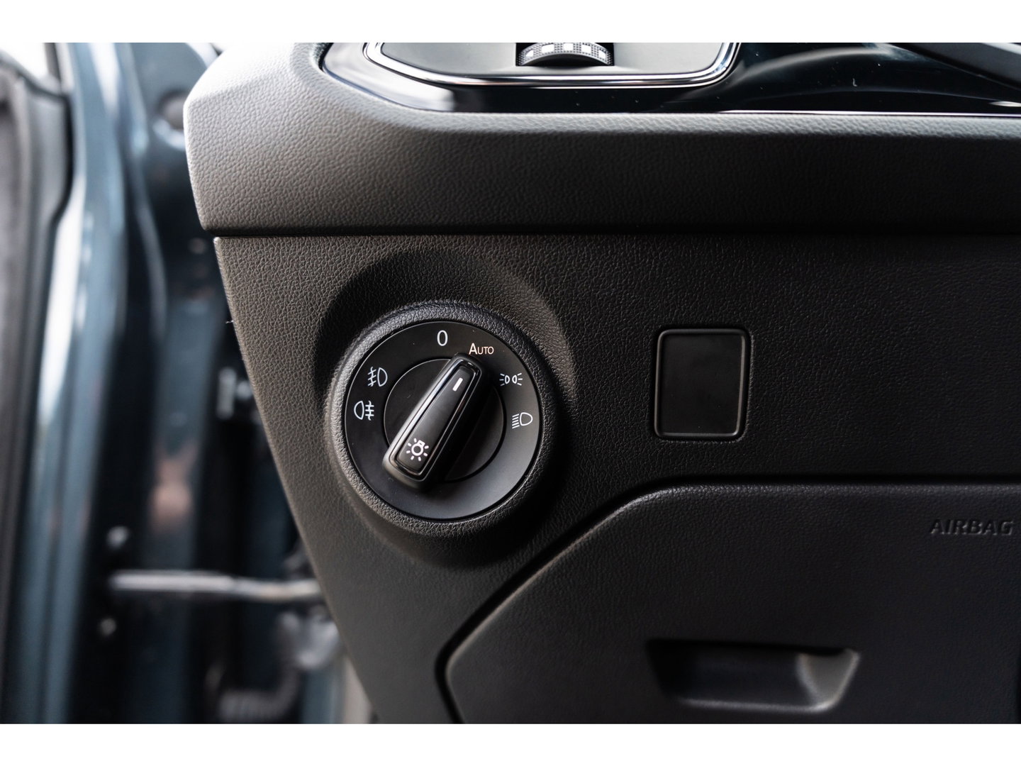 SEAT Leon ST 2.0 TSI CUPRA 300 4DRIVE PANO BEATS CAMERA DAB+