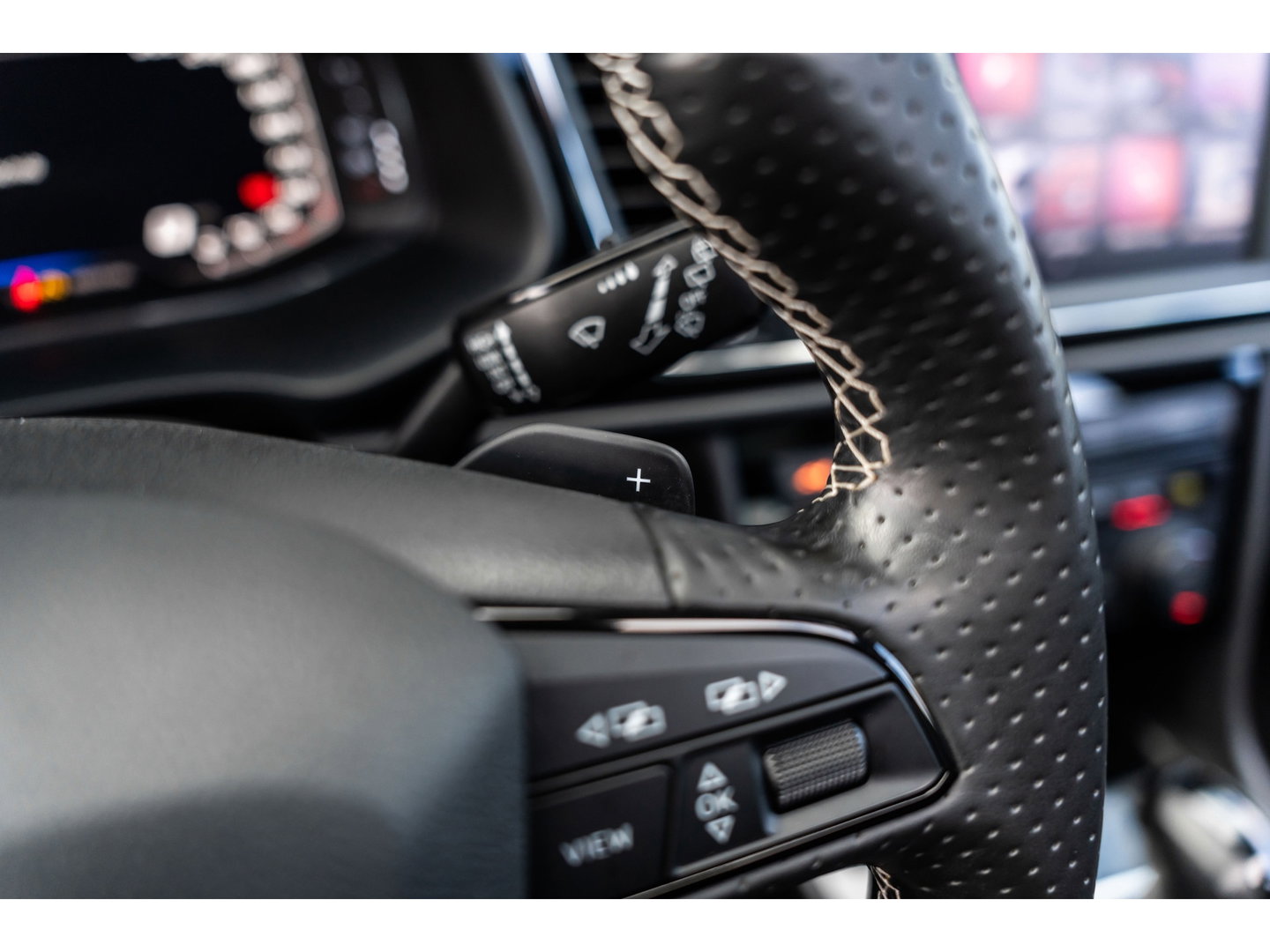 SEAT Leon ST 2.0 TSI CUPRA 300 4DRIVE PANO BEATS CAMERA DAB+