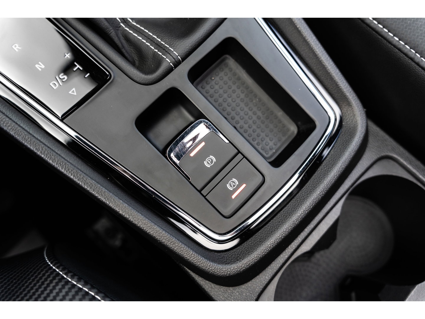 SEAT Leon ST 2.0 TSI CUPRA 300 4DRIVE PANO BEATS CAMERA DAB+