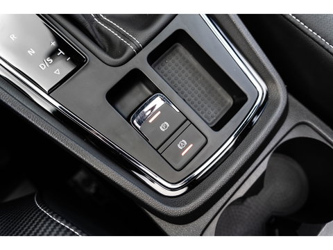 SEAT Leon ST 2.0 TSI CUPRA 300 4DRIVE PANO BEATS CAMERA DAB+