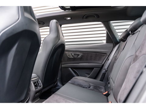 SEAT Leon ST 2.0 TSI CUPRA 300 4DRIVE PANO BEATS CAMERA DAB+