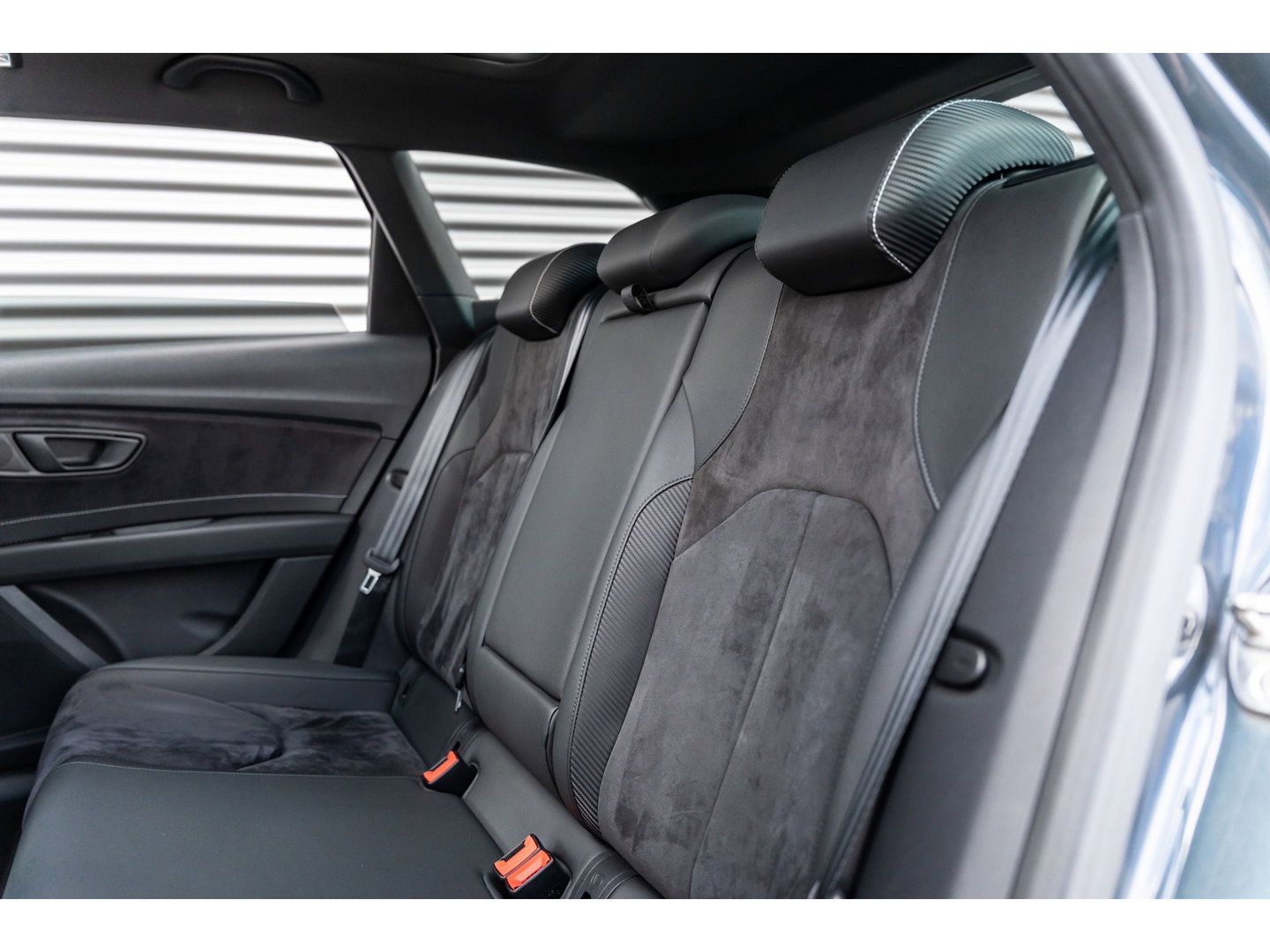 SEAT Leon ST 2.0 TSI CUPRA 300 4DRIVE PANO BEATS CAMERA DAB+