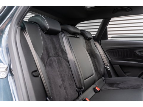 SEAT Leon ST 2.0 TSI CUPRA 300 4DRIVE PANO BEATS CAMERA DAB+