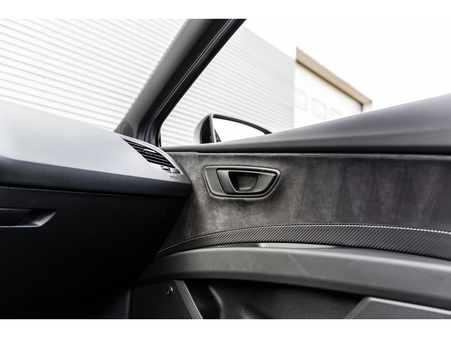 SEAT Leon ST 2.0 TSI CUPRA 300 4DRIVE PANO BEATS CAMERA DAB+