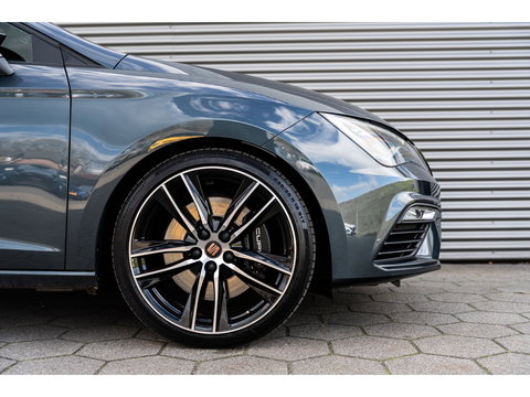 SEAT Leon ST 2.0 TSI CUPRA 300 4DRIVE PANO BEATS CAMERA DAB+