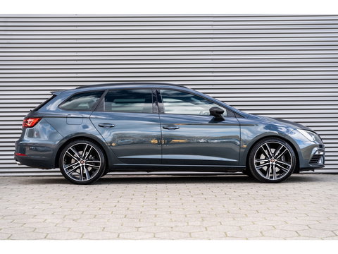 SEAT Leon ST 2.0 TSI CUPRA 300 4DRIVE PANO BEATS CAMERA DAB+