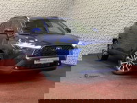 Toyota Corolla Cross - 12/2024 HYBRID 140 STYLE LED KEYLESS CARPLAY NAVI CAMERA STOEL/STUUR VERW. ELEK.KLEP ADAP CRUISE PDC ✅ Top Auto's Wijchen , Al 30 Jaar verkoop van Toyota , Type's Launch / Executive / Dynamic / First Edition / Business / Zowel Phev / Hev / Benzine / met f