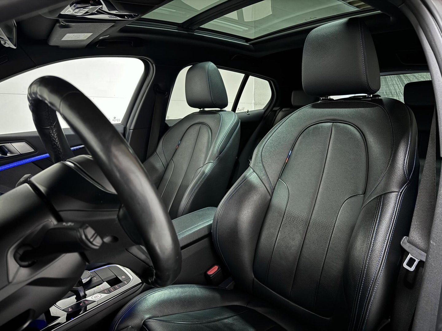 BMW 1 Serie 118i M-Sport Pano H/K Leer Sfeer Carplay NAP