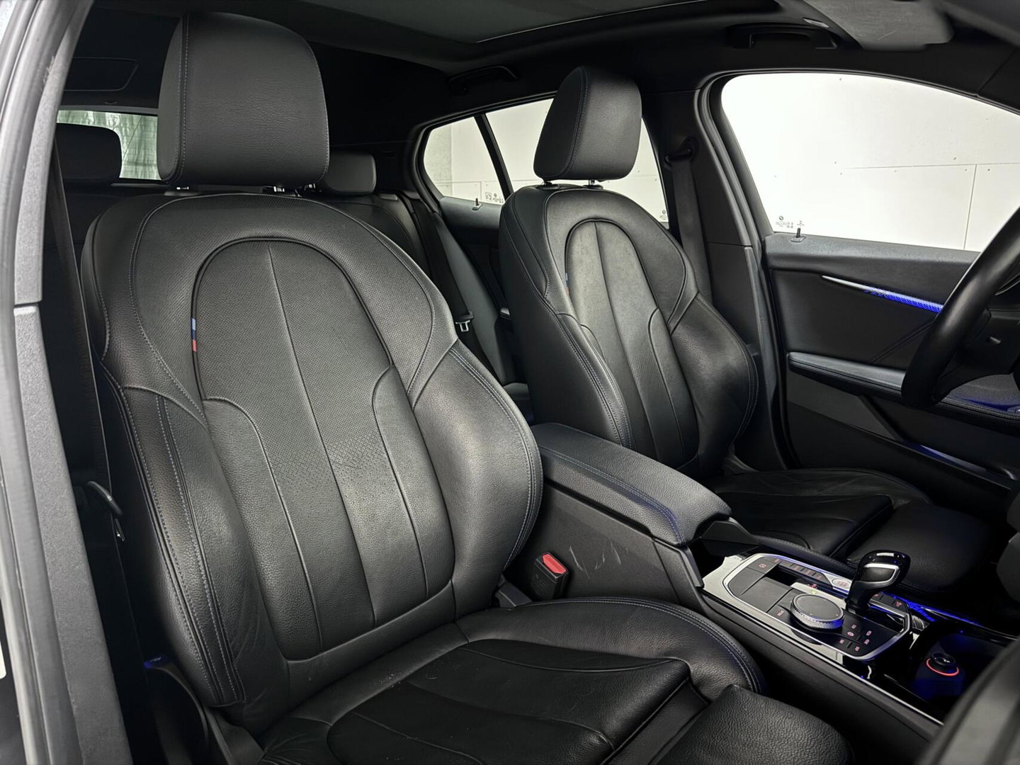 BMW 1 Serie 118i M-Sport Pano H/K Leer Sfeer Carplay NAP