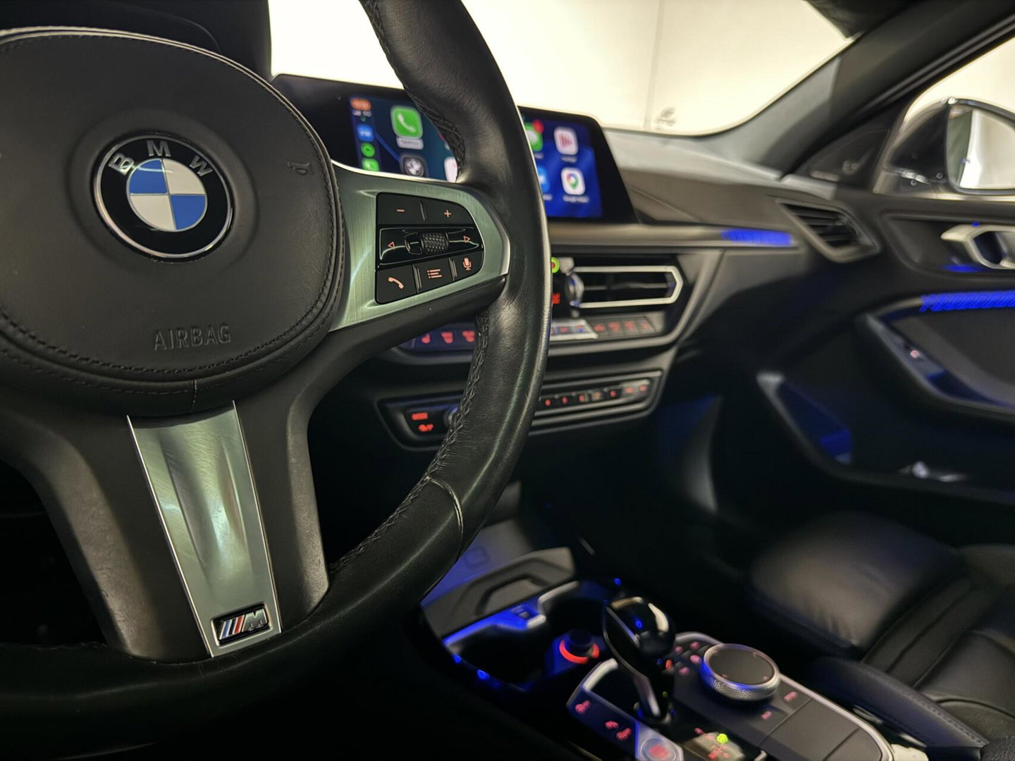 BMW 1 Serie 118i M-Sport Pano H/K Leer Sfeer Carplay NAP