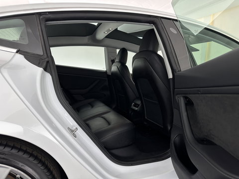 Tesla Model 3 Long Range AWD 75 kWh [ 3-Fase ] (INCL-BTW) Aut. *PANO | AUTOPILOT | LEATHER | KEYLESS | FULL-LED | MEMORY-PACK | TOPVIEW | DAB | CARPLAY | DIGI-COCKPIT | LANE-ASSIST | COMFORTSEATS | 19"ALU*