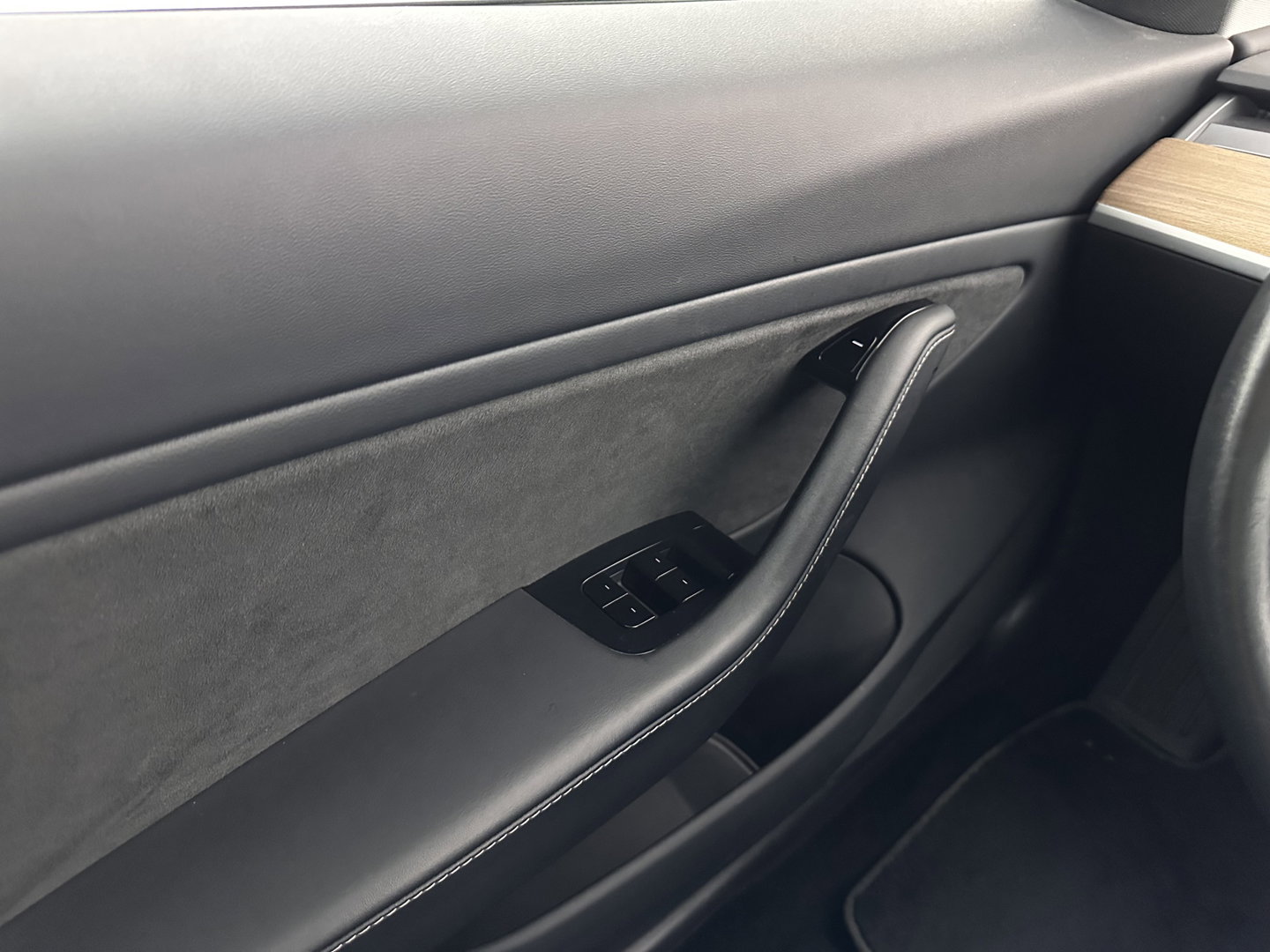 Tesla Model 3 Long Range AWD 75 kWh [ 3-Fase ] (INCL-BTW) Aut. *PANO | AUTOPILOT | LEATHER | KEYLESS | FULL-LED | MEMORY-PACK | TOPVIEW | DAB | CARPLAY | DIGI-COCKPIT | LANE-ASSIST | COMFORTSEATS | 19"ALU*