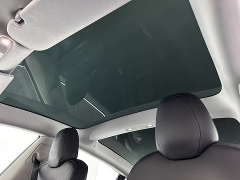 Tesla Model 3 Long Range AWD 75 kWh [ 3-Fase ] (INCL-BTW) Aut. *PANO | AUTOPILOT | LEATHER | KEYLESS | FULL-LED | MEMORY-PACK | TOPVIEW | DAB | CARPLAY | DIGI-COCKPIT | LANE-ASSIST | COMFORTSEATS | 19"ALU*