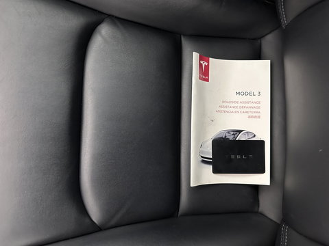 Tesla Model 3 Long Range AWD 75 kWh [ 3-Fase ] (INCL-BTW) Aut. *PANO | AUTOPILOT | LEATHER | KEYLESS | FULL-LED | MEMORY-PACK | TOPVIEW | DAB | CARPLAY | DIGI-COCKPIT | LANE-ASSIST | COMFORTSEATS | 19"ALU*