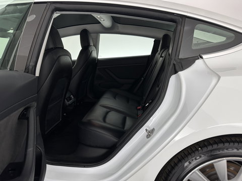 Tesla Model 3 Long Range AWD 75 kWh [ 3-Fase ] (INCL-BTW) Aut. *PANO | AUTOPILOT | LEATHER | KEYLESS | FULL-LED | MEMORY-PACK | TOPVIEW | DAB | CARPLAY | DIGI-COCKPIT | LANE-ASSIST | COMFORTSEATS | 19"ALU*