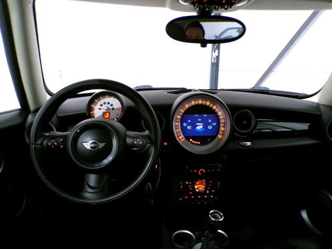 MINI Mini 1.6 Cooper S Pepper 184PK Xenon Bluetooth Navigatie Leer 17"Velgen Climatronic Cruise-control Garantie