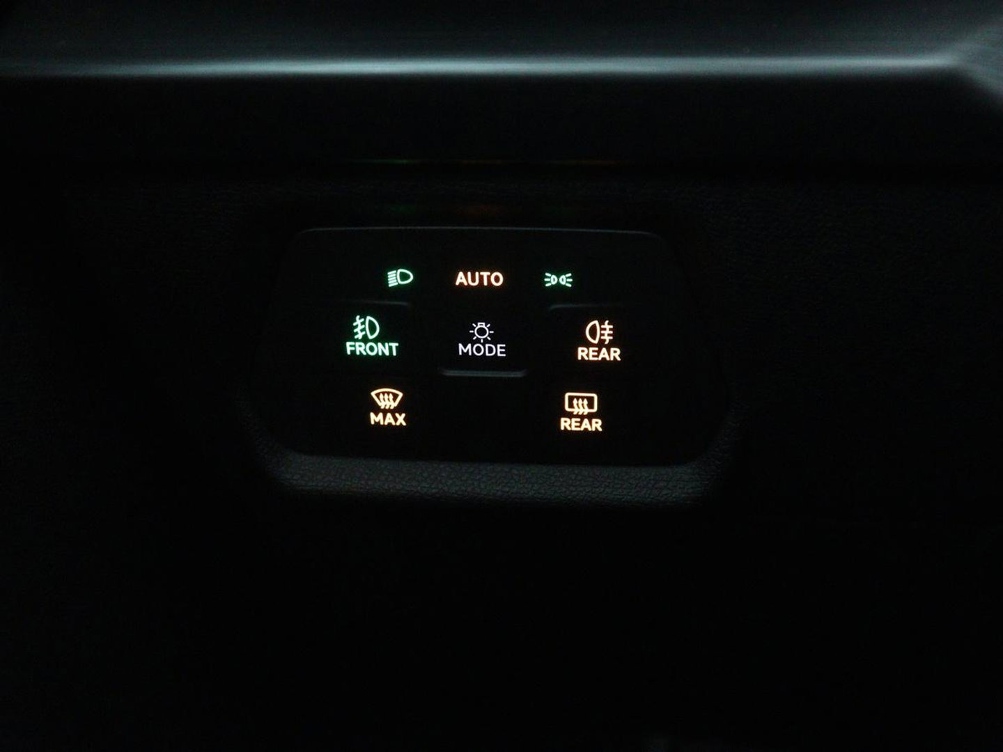 CUPRA Leon 1.4 eHybrid | SOH 90% | Carplay | Stoelverwarming | Adaptive cruise | Memory | Camera | Sfeerverlichting | Keyless | Sportstoelen | Navigatie | Full LED | Parkeerhulp | PHEV | Plug In