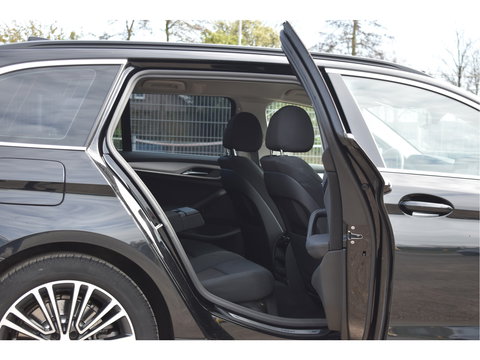 BMW 5 Serie Touring 520i Executive Edition Facelift | NL-Auto | Elekt.trekhaak | Historie | Carplay | Navi | DAB | Full LED | Zeer netjes