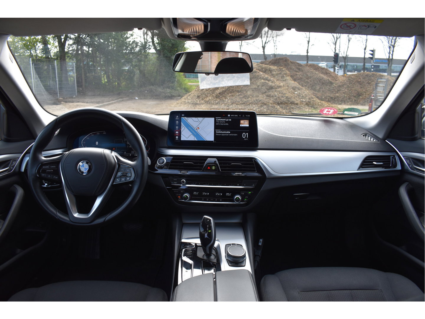 BMW 5 Serie Touring 520i Executive Edition Facelift | NL-Auto | Elekt.trekhaak | Historie | Carplay | Navi | DAB | Full LED | Zeer netjes