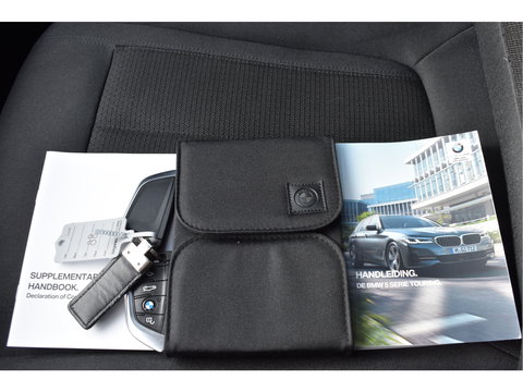 BMW 5 Serie Touring 520i Executive Edition Facelift | NL-Auto | Elekt.trekhaak | Historie | Carplay | Navi | DAB | Full LED | Zeer netjes
