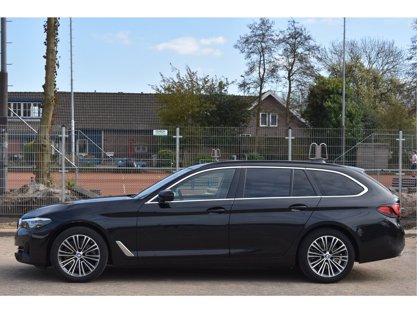 BMW 5 Serie Touring 520i Executive Edition Facelift | NL-Auto | Elekt.trekhaak | Historie | Carplay | Navi | DAB | Full LED | Zeer netjes