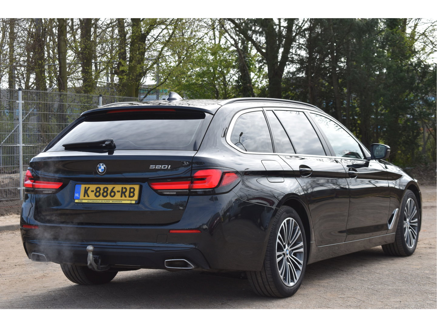 BMW 5 Serie Touring 520i Executive Edition Facelift | NL-Auto | Elekt.trekhaak | Historie | Carplay | Navi | DAB | Full LED | Zeer netjes
