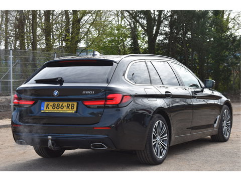 BMW 5 Serie Touring 520i Executive Edition Facelift | NL-Auto | Elekt.trekhaak | Historie | Carplay | Navi | DAB | Full LED | Zeer netjes
