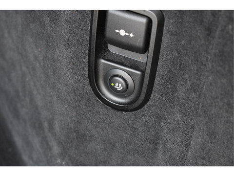 BMW 5 Serie Touring 520i Executive Edition Facelift | NL-Auto | Elekt.trekhaak | Historie | Carplay | Navi | DAB | Full LED | Zeer netjes