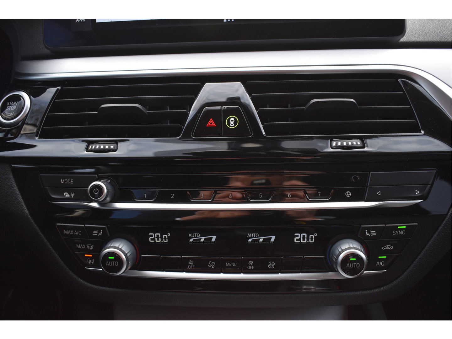 BMW 5 Serie Touring 520i Executive Edition Facelift | NL-Auto | Elekt.trekhaak | Historie | Carplay | Navi | DAB | Full LED | Zeer netjes