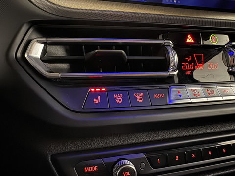 BMW 1 Serie 118i M-Sport Pano H/K Leer Sfeer Carplay NAP